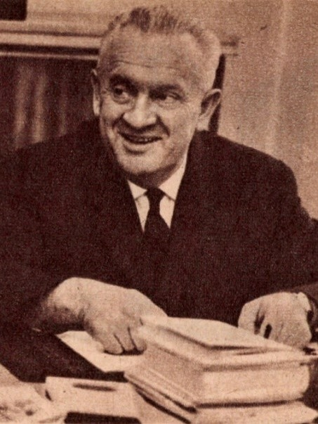 Dr. Tapolczai Jenő