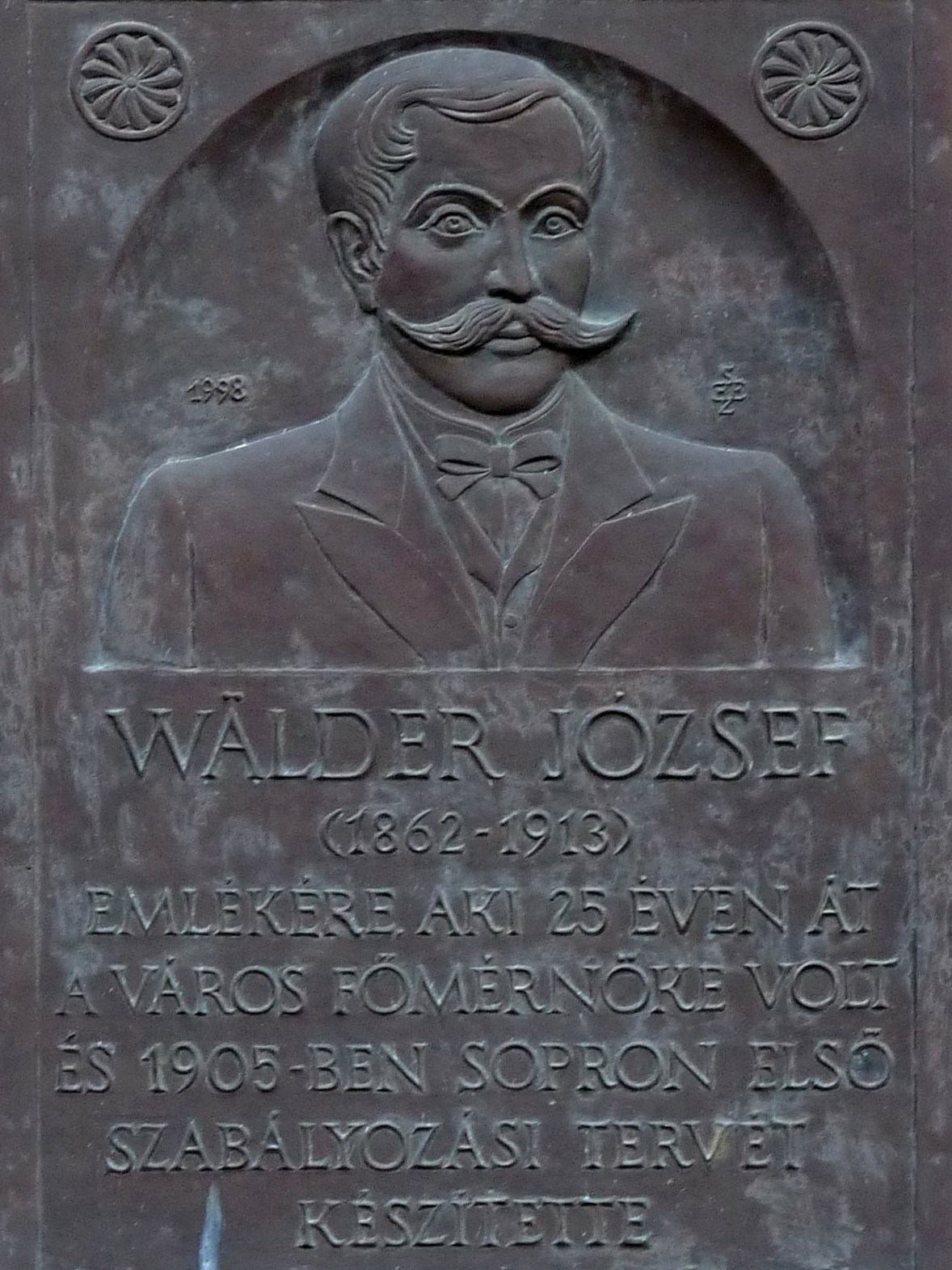 Wälder József